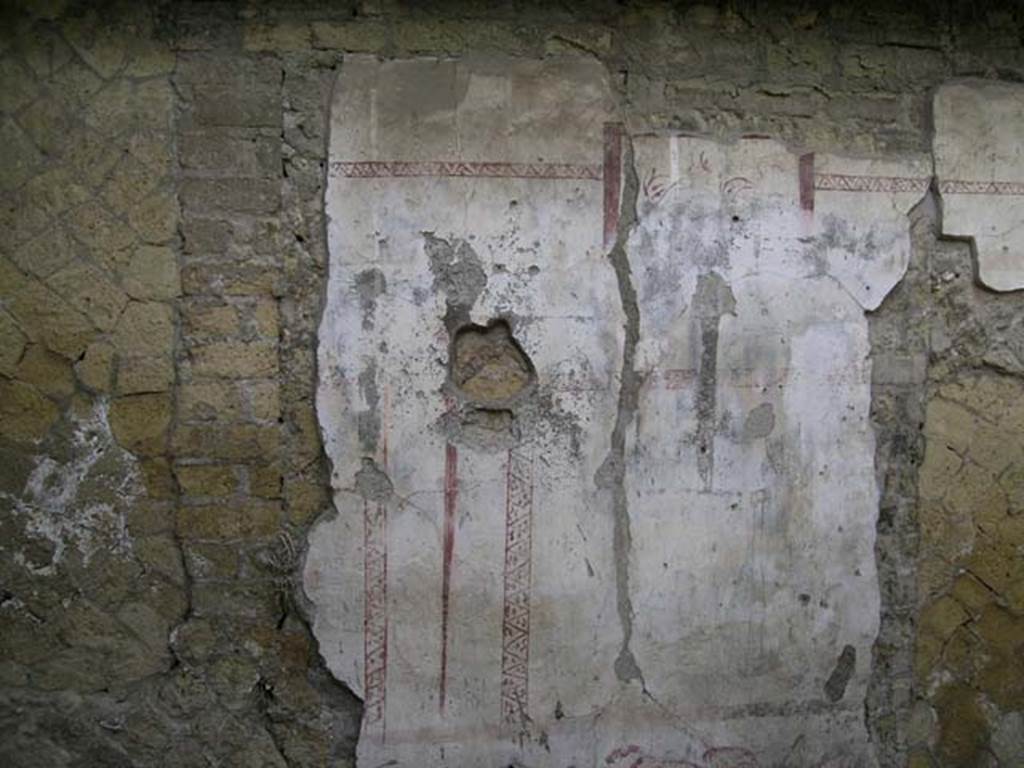 Ins Or II, 16, Herculaneum. May 2004. Rear room, remains of decoration from east wall. Photo courtesy of Nicolas Monteix.